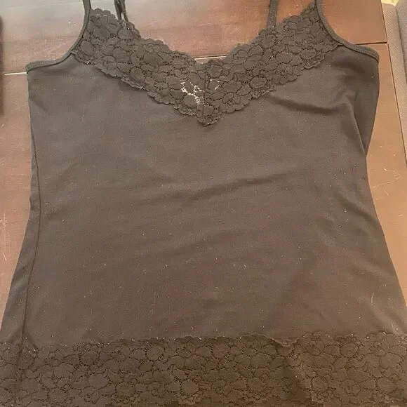 White House Black Market sz. M black wide lace trim Camisole w/adjustable straps - Picture 8 of 12